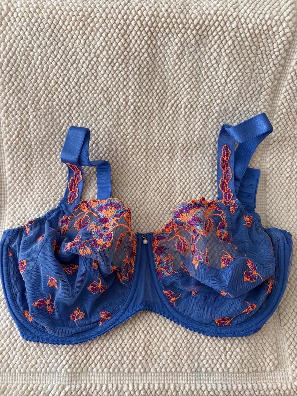 Prima Donna Embroidered Unlined Balconette Bra, size 80F (36DDD)